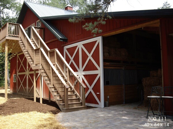 pole building horse barn